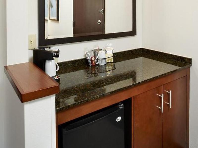 B4787EFCD197BECF3317556061B25DB6