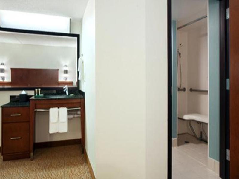 32C65F408DD51BEA8393B188A68A49DC