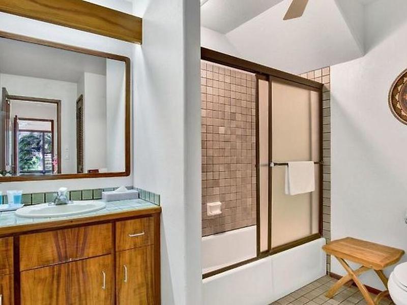 9EFEFF4C6F654918FD9C646B66236B70