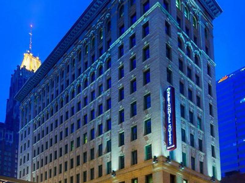 4B0CD7C7A788C8E8E296A34DEDDF98B1