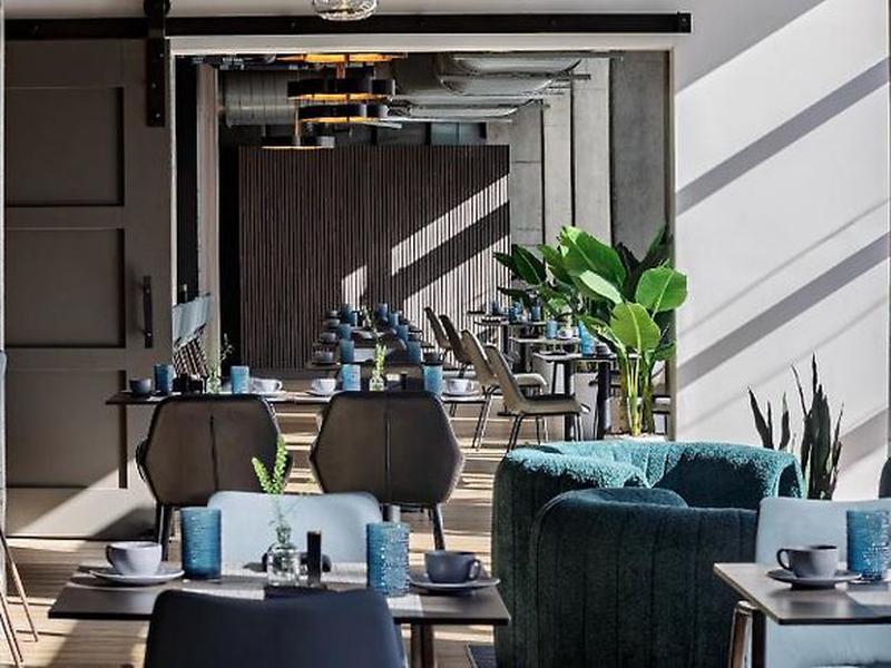 17CBA21B09BA67478E870084DF5969EB