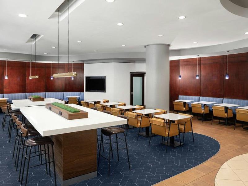 00E4BB82189D5FECFCE8A1AE99876709