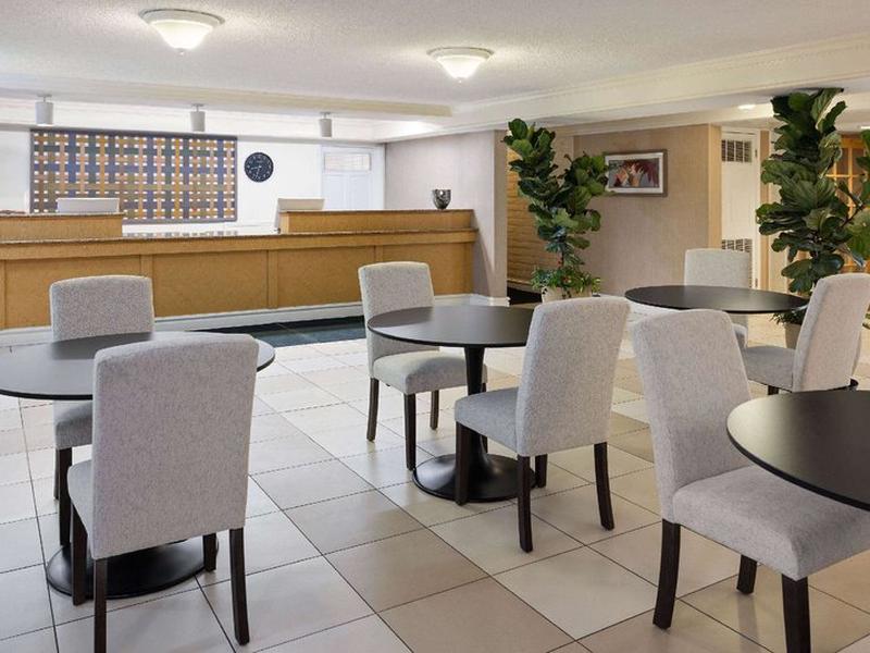 D7D36BFA33F73A33C2D734F2F99AE541