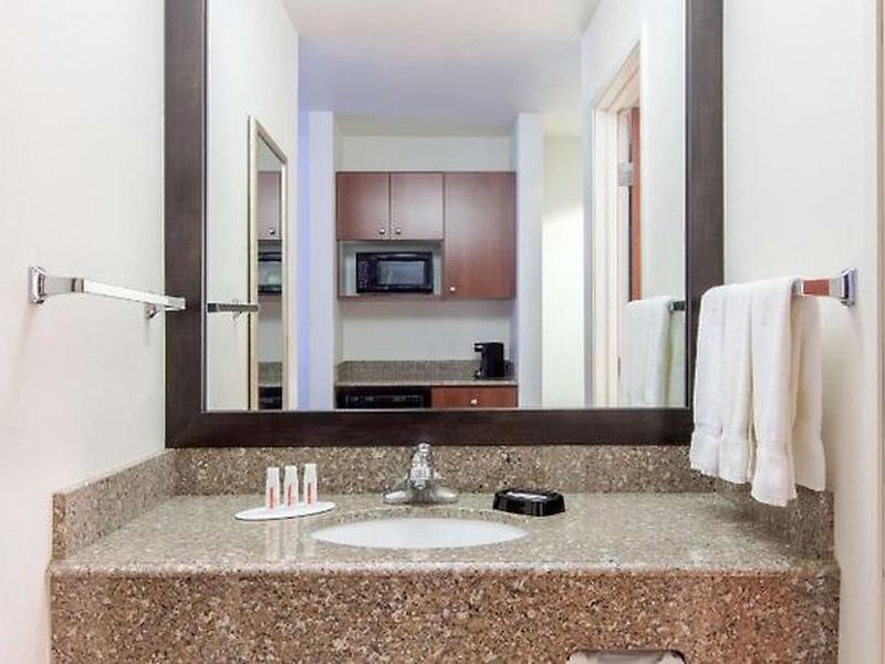 5A9C8C4CD08B0BC004D6DACE1BB36DE3