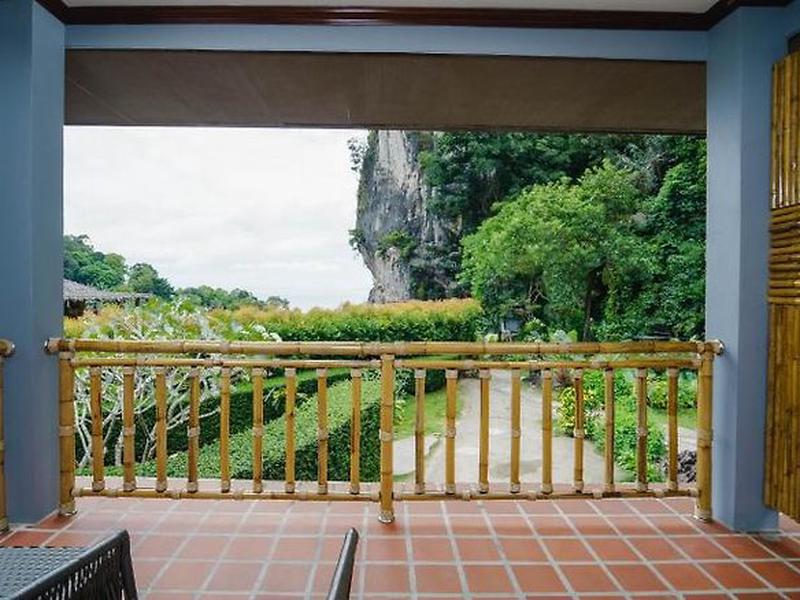 56C200E5F6D858104DAE826A64160536