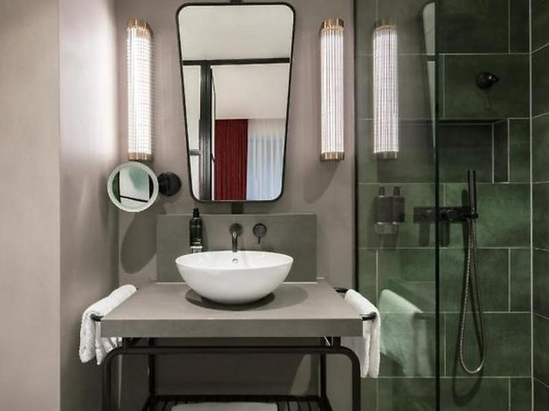 C198F7688EF75996623D74E0B7001377