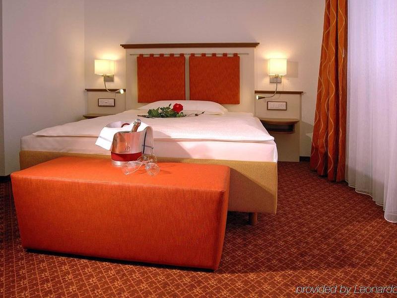 E153A1B00100F993922ADF2A97EF2EF8