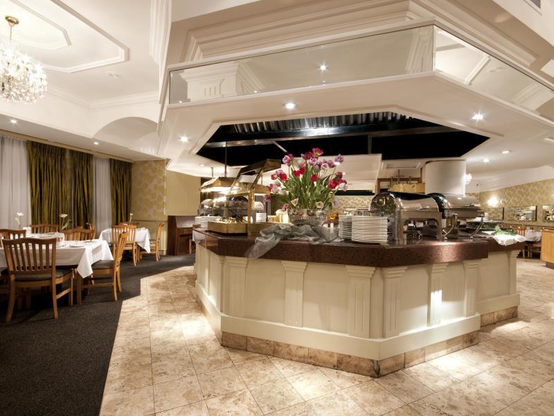 76F443BF70D8C1D214C8BE4B8F30CD95