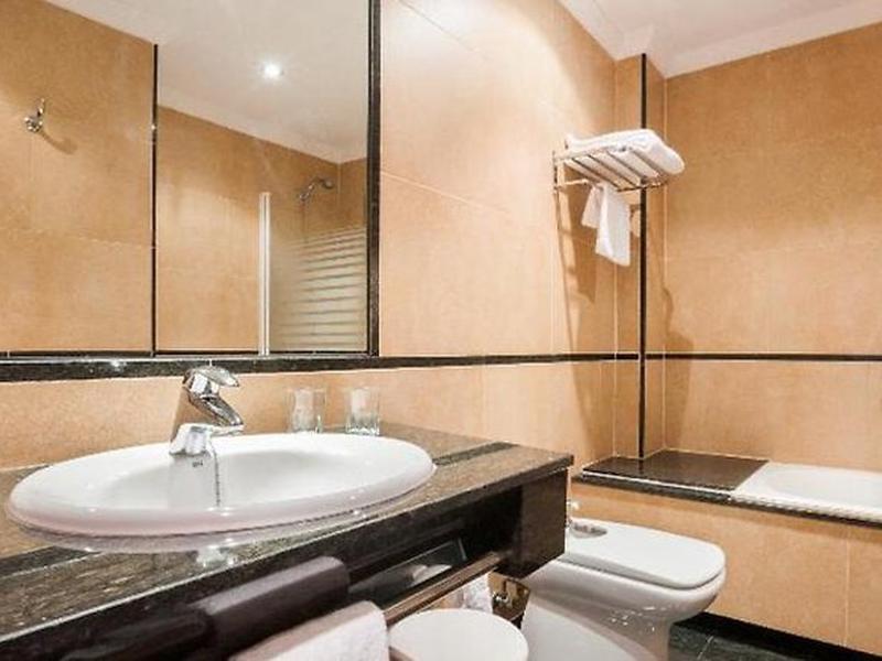 19268A89669E47A7B7BE5D55EF2DE488