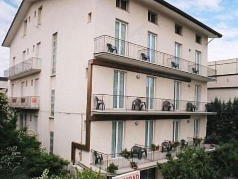 6ABB2DC8411222D092A3B3AF3B3E271D