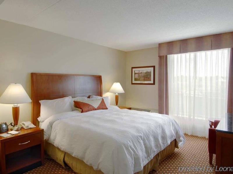 101674ACE9F4AEEDAED657D3458DEB66