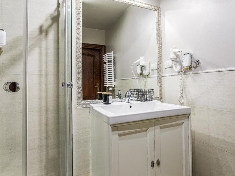 F1EFFB6334D2D3845623938EE9E5AE2E