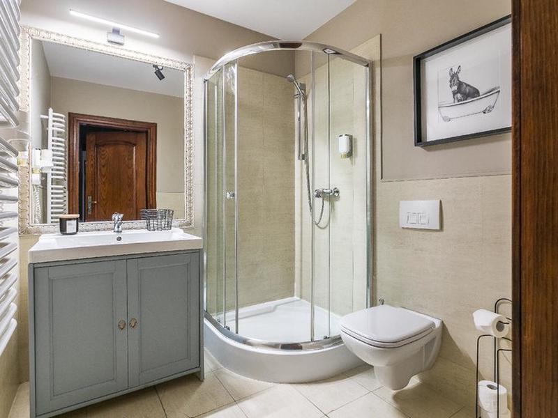 0F52B0755AD5B041E5C8719110AA764A