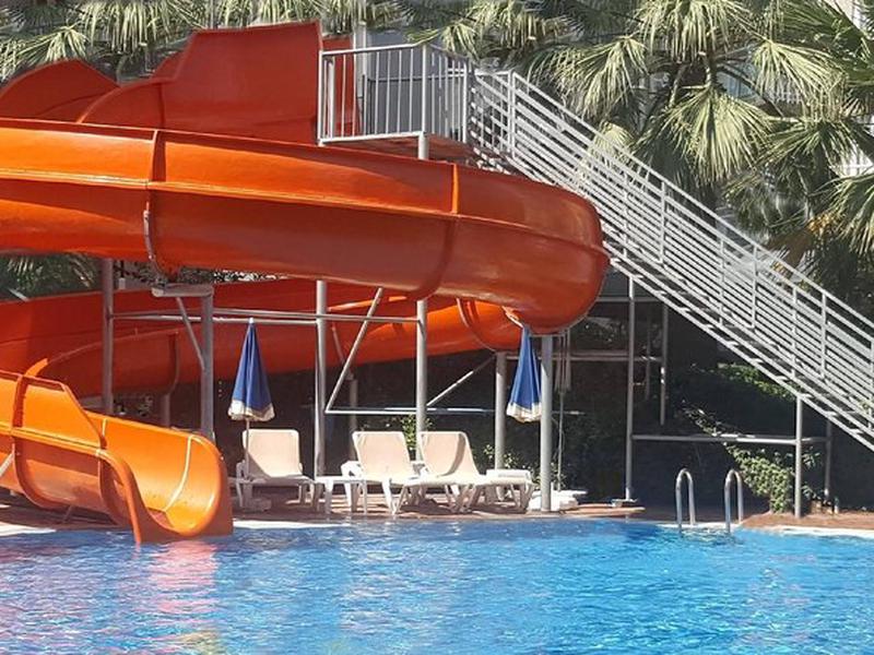 FEF2AFA713ECF0B3B6EFA424A6B69198