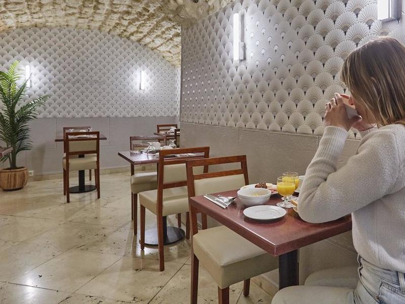 9BD34710611330DEE41DCB6B6C7ACE38