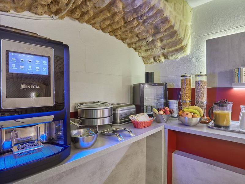 E950BF958F0038BF45F353E085982697