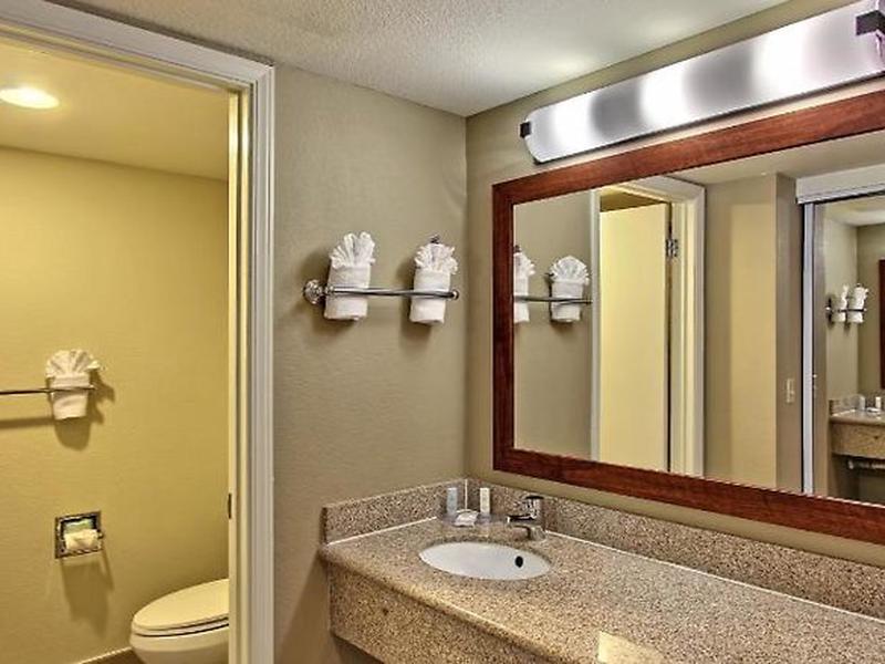 6F0F7F186A53E52EACE0873E3405D6C4