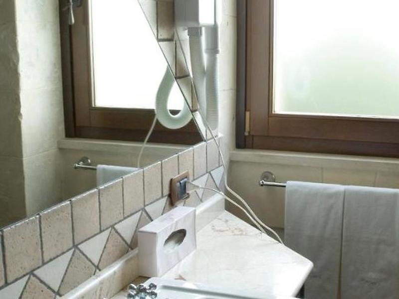 07274C8EE5082D965F231A6793474C60