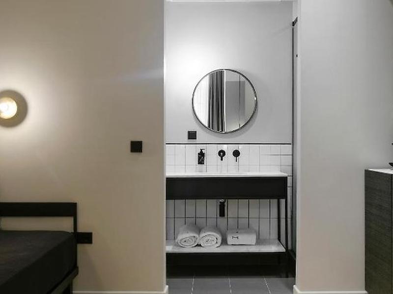 9097B33A42AC6DC91BEE41B0080075B9