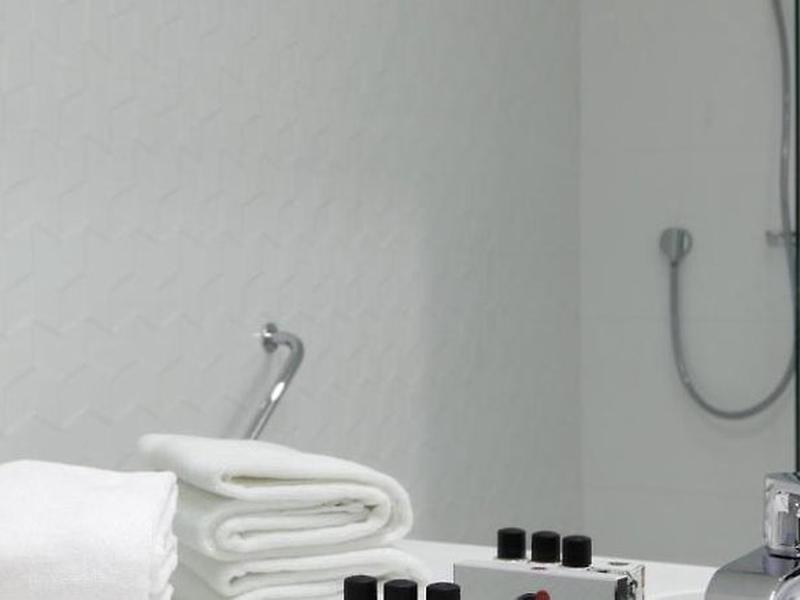 AB29F0FDA6FA54300ACFB5AD98CFB209
