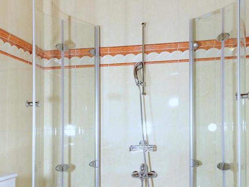 243F73ABCE144AE13A95068DB85B5E28