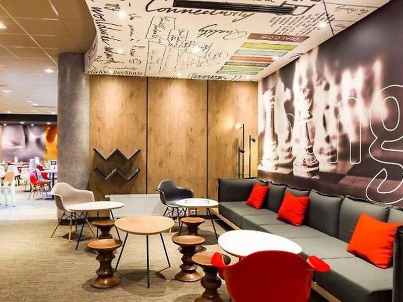 E535815F1A8BF0FC25E99124DC71C9DF