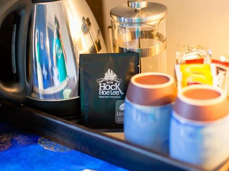 20EC1D8AE65B99379A77FEAA92A1CADE