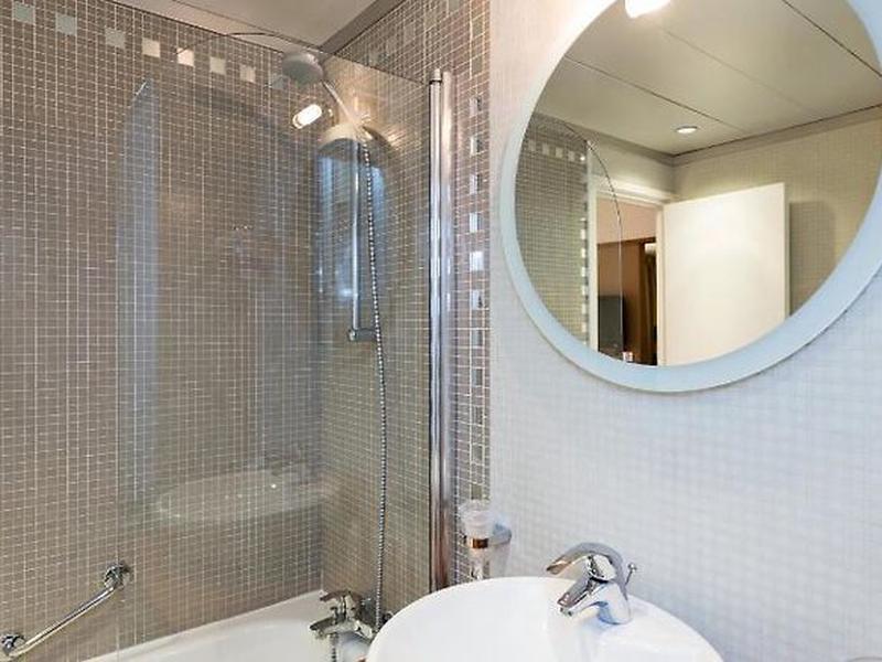 C30C4150021DEB01768BB24188E5CC0C