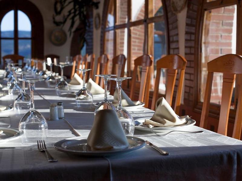 F22E978B69B845A2FB960187BD197974