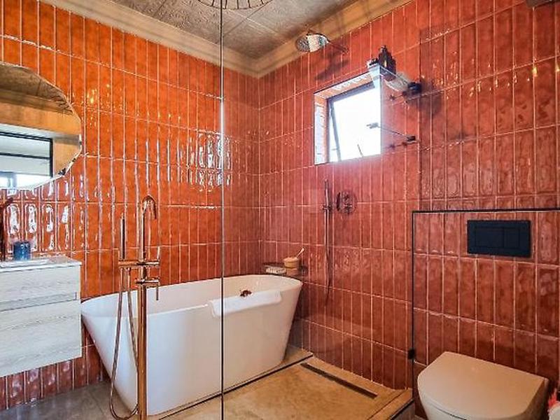 5541899BEEA43EE66F0E36592FF3294D