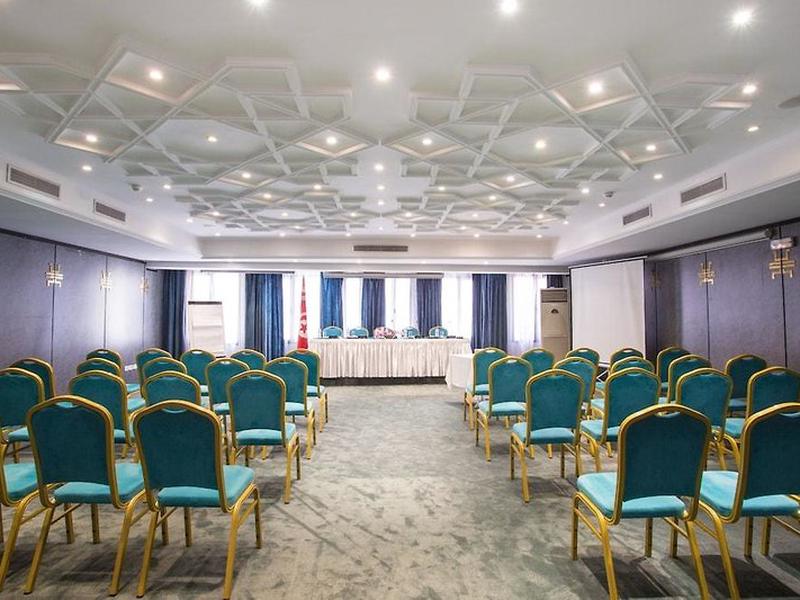 CB4E94C359E94ED25F69BE0140769A2B