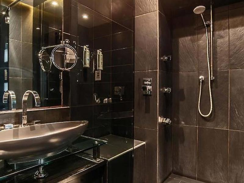 45977C68A8E95CB306DA8407A373876E