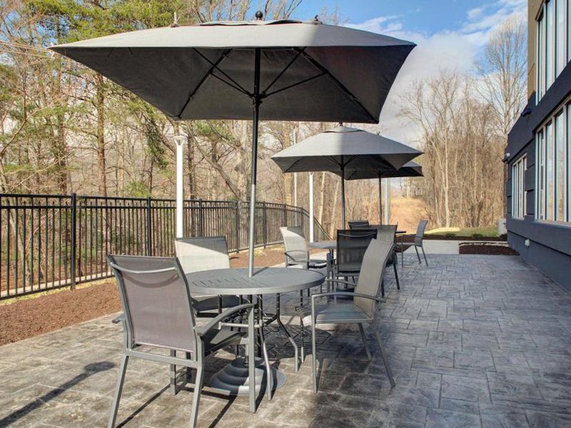 46D295550F2C8504AD4D16A3749E8FB2