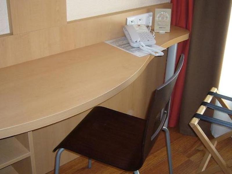 0F27E4C2E187A8ECEAEFA03456E2E689