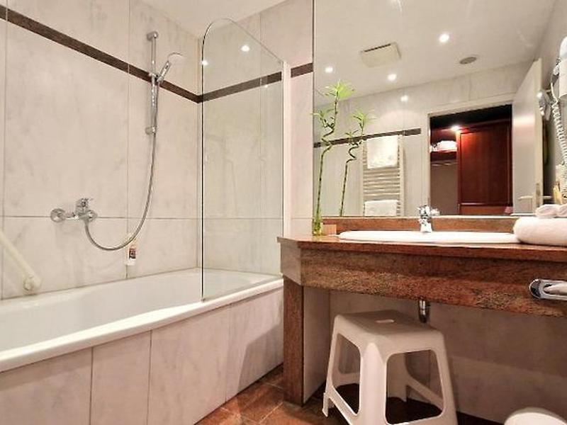 7EC136577589CBF2D2D95FDF4191BFEC