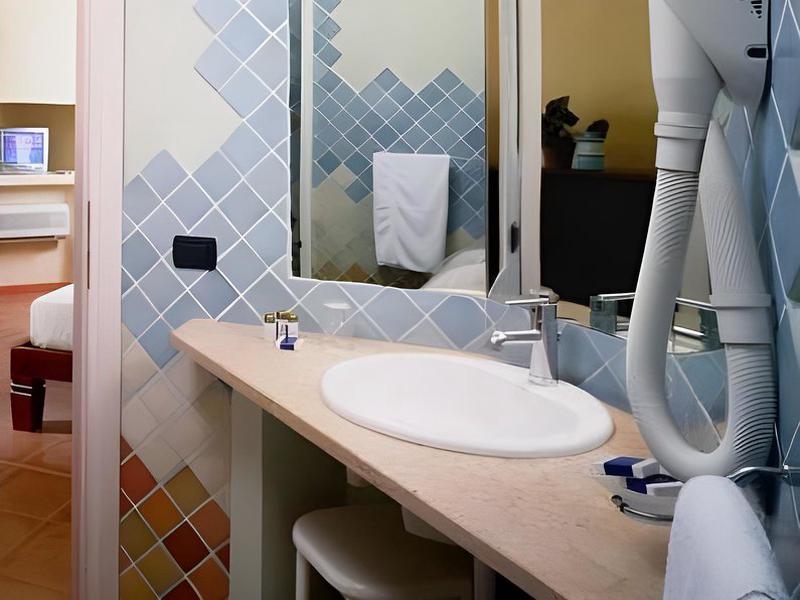 00060133DB4655028EF4C832D50015DC