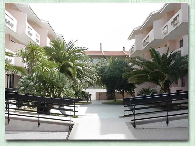 21B63809C36B71DDE9A09512A40E55EA