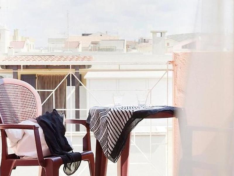 FBA8819E954D8D5A77E3F10A5B12311E