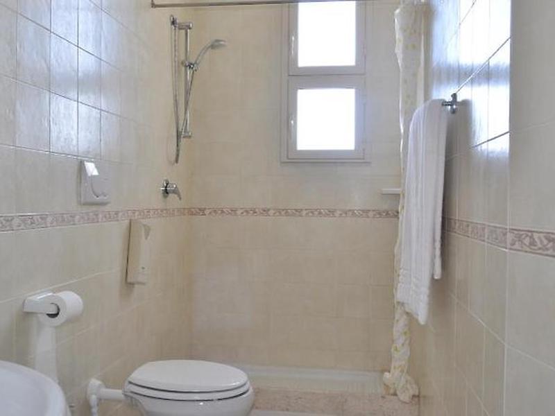 AC12306BF4C812803F6666CF379EDC6F