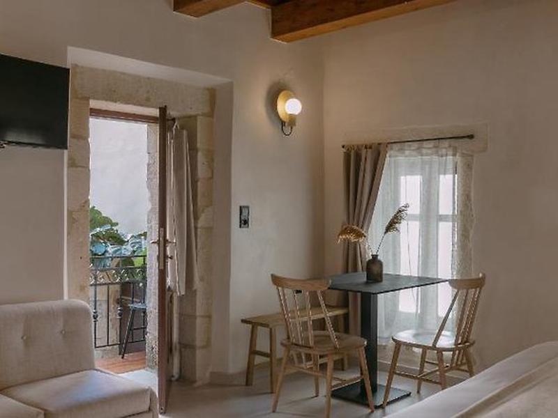 8D35B886112A063AE0C8581FBE889D48