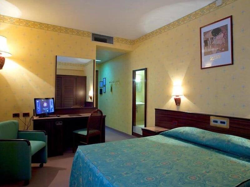 92E69E174422F22C87D7DB9AB4A0CB0A