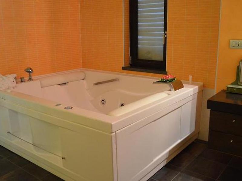 40571035C3E9EF3E61F63230E3A6B8F6