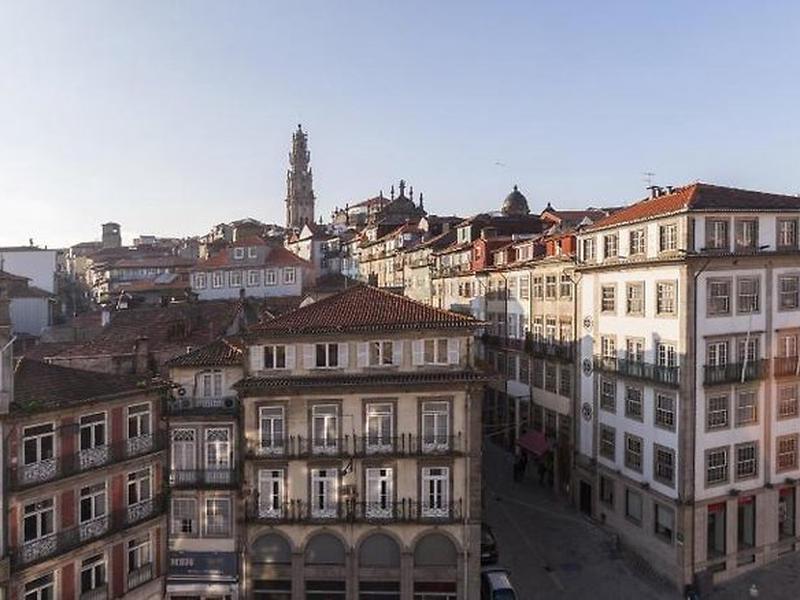 F798EBD3272B8884E02B06240333B3E6