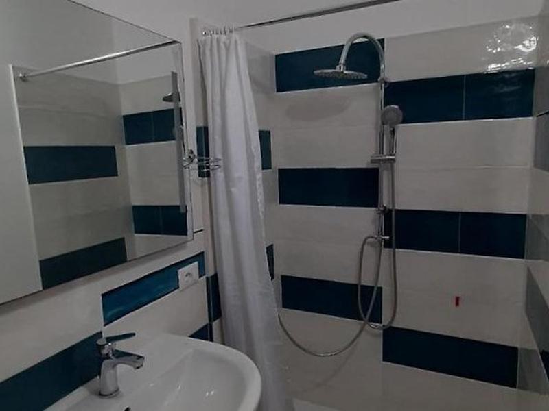 73AAEE06EE33FB5C6CDE729D0FF1C6AA