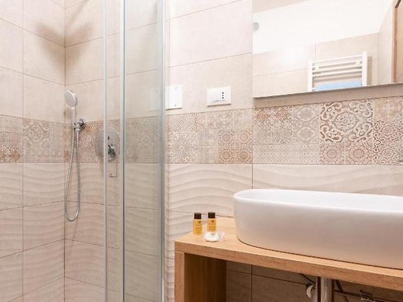 16FF21660EAD6DAF89837B89011E8AF5