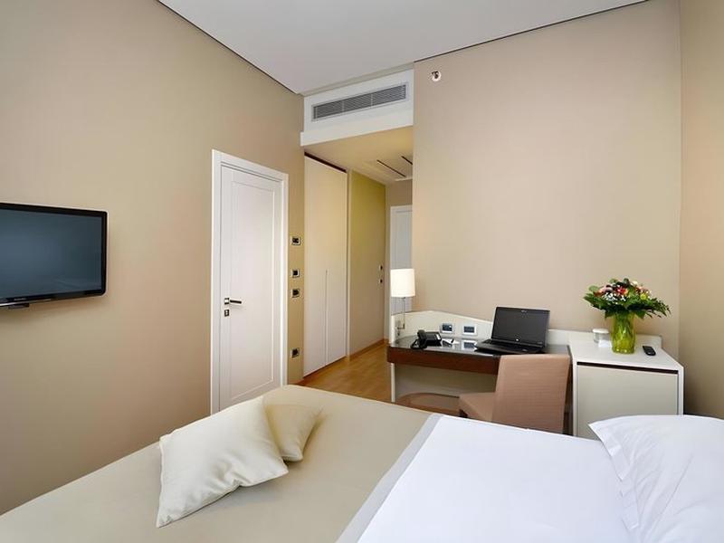 BBB76897D99C23F46A5F3A84D0C803F9