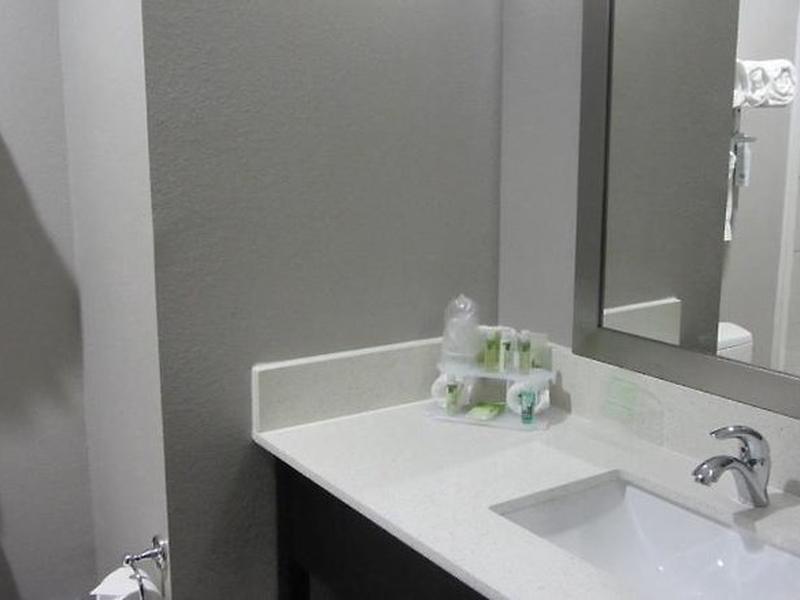 008A24D3220038C322E1D7FEBB49851E