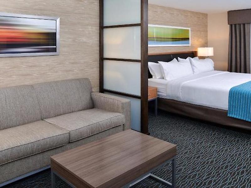 B406CE0B77482A6F0AC3C81D810841E7