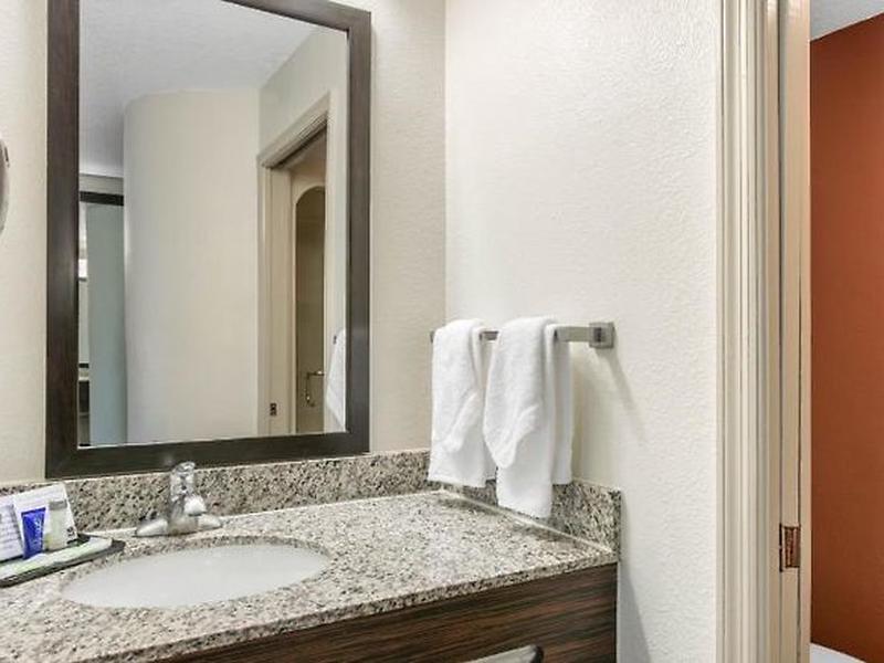 71C4902B7BA7EFDDDBC5924BF83B0949