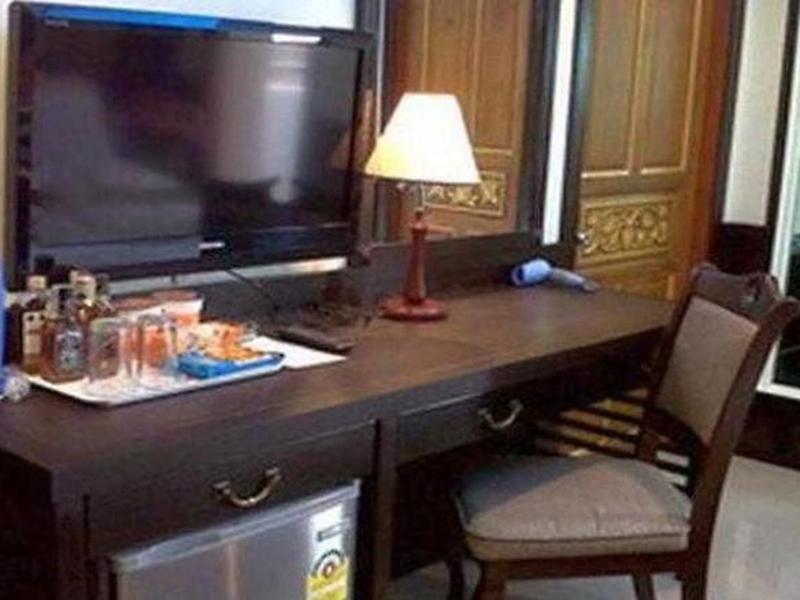 568EB01DD33492B256E21348CDFA74C1